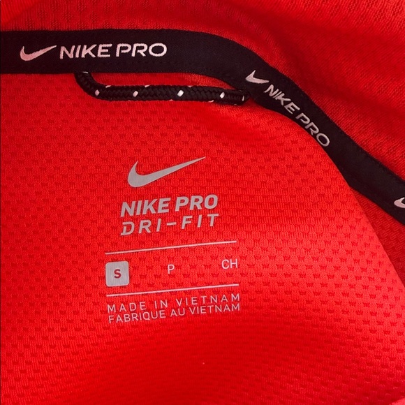 WOMEN'S NIKE CROPPED HOODIE - Picture 6 of 6